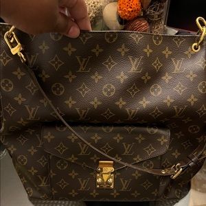 Used Louis Vuitton Monogram Métis Hobo.